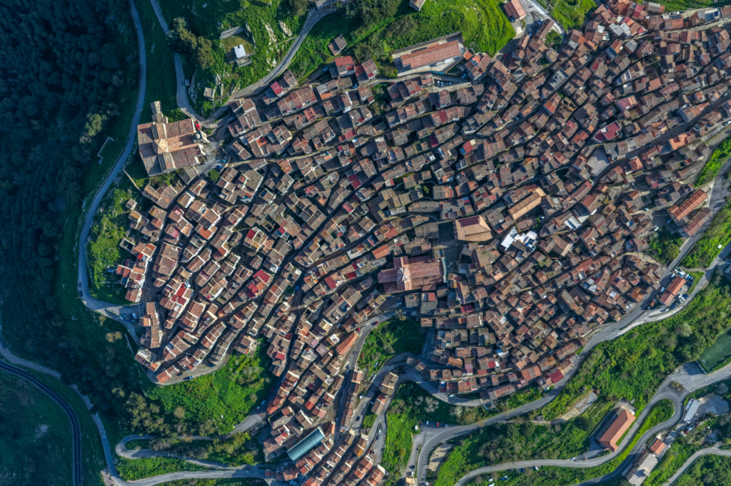 Drone Paese Dji 20260417165550 0419 D Fullres Ecomuseo San Mauro Castelverde Pagina "Attività Turistiche"
