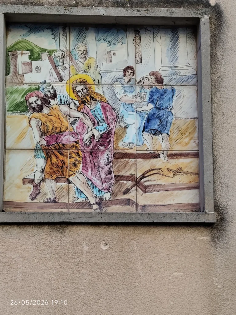 Immagine di listing "Le Maioliche Della Via Crucis": 1Ima