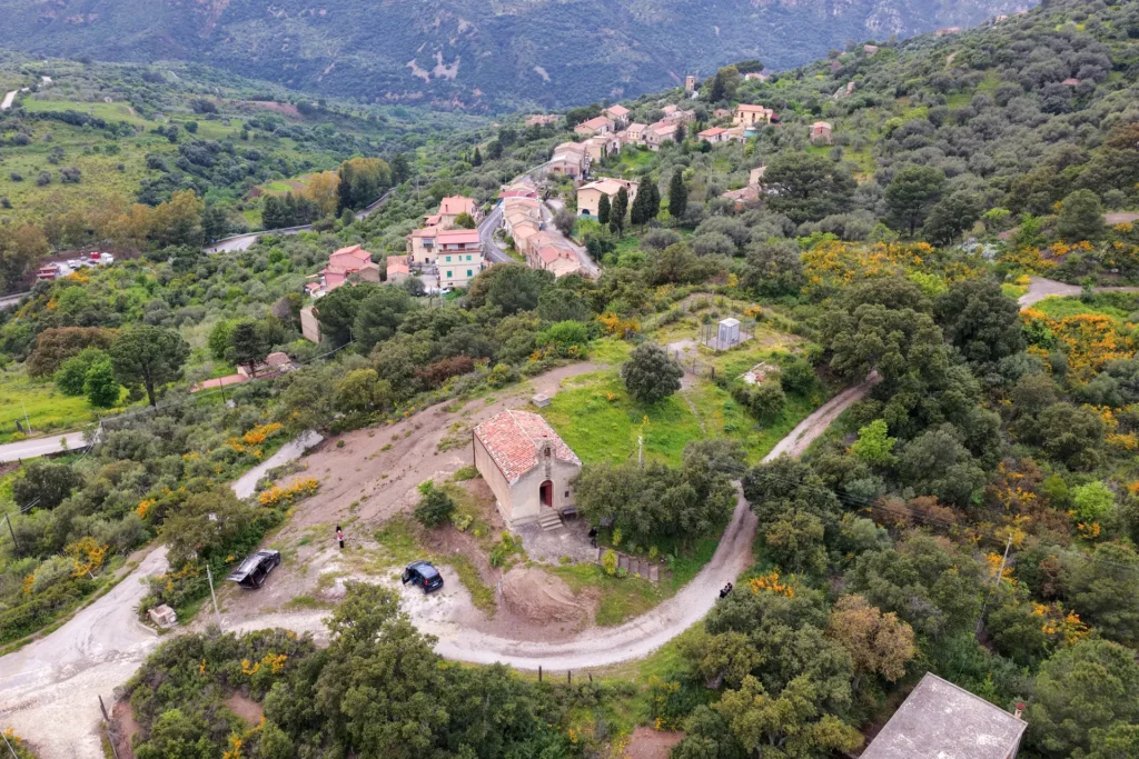 Immagine di listing "La Chiesa Di Santa Maria Dei Poveri In Contrada Borrello E Cacciatori": Dji 20260416150555 0072 D Fullr.