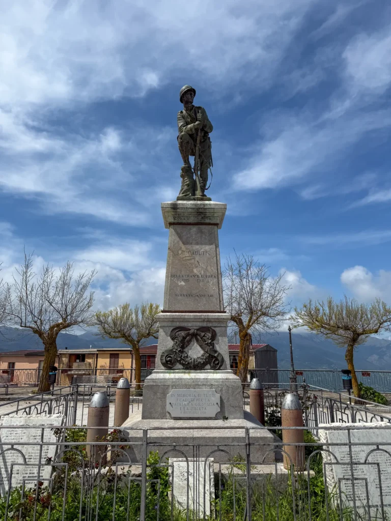 Immagine di listing "Il Belvedere E Il Monumento Ai Caduti": Img 7649 Fullres