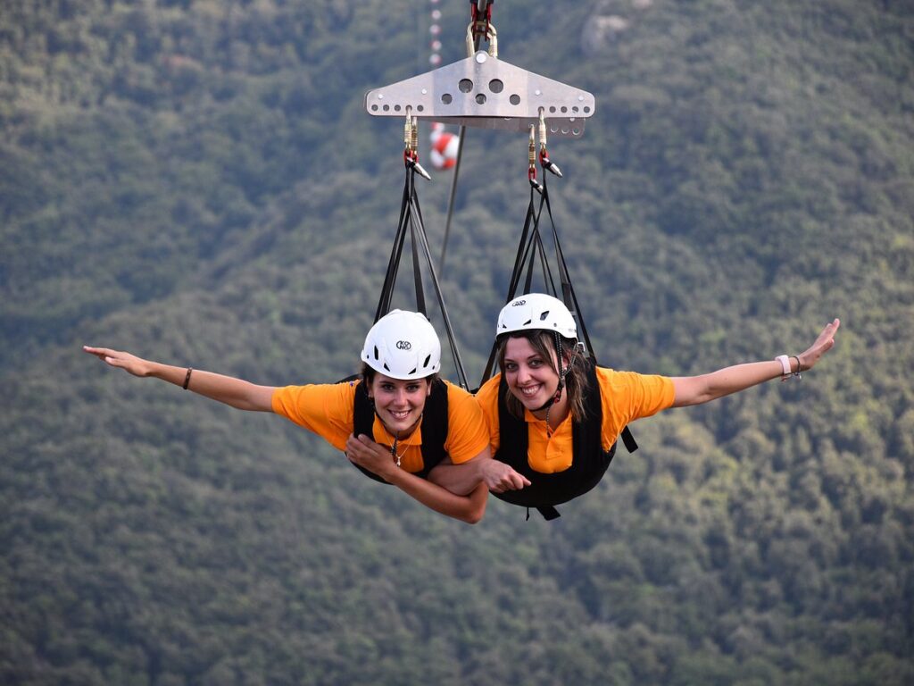 Volo Doppio Zip Line Ed Altalena Gigante